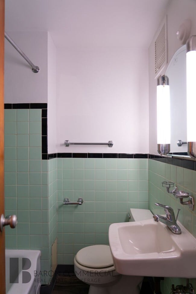 Photo - The Avenue apartments