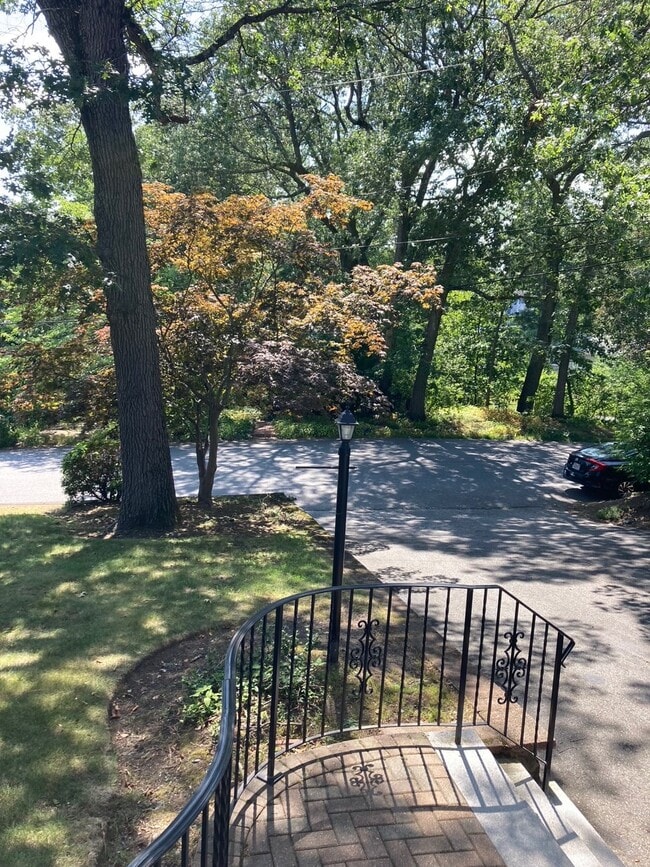 Photo - 271 Ridge St