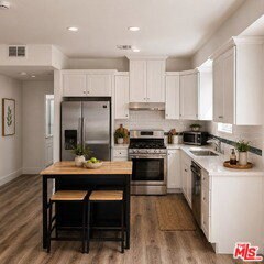 Photo - 14427 Tiara St