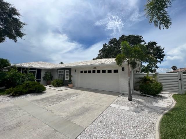 Photo - 7328 Curtiss Ave