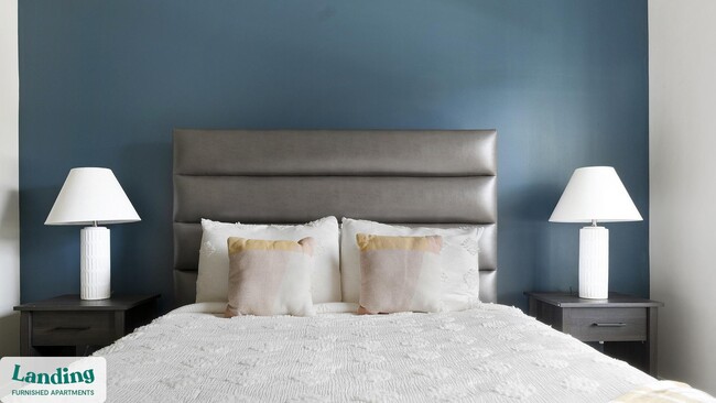 Photo - 1880 Maple Dr NW Unidad 204