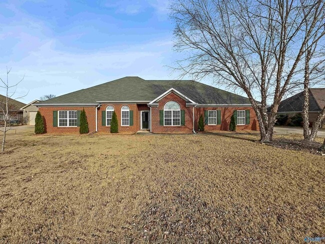 Photo - 93 Manor House Dr