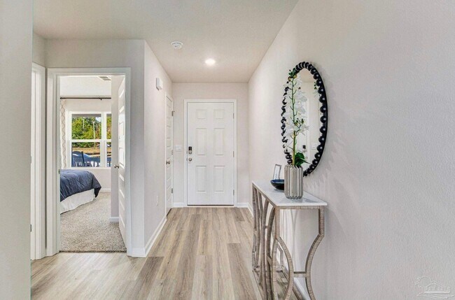 Photo - 2107 Sandhill St