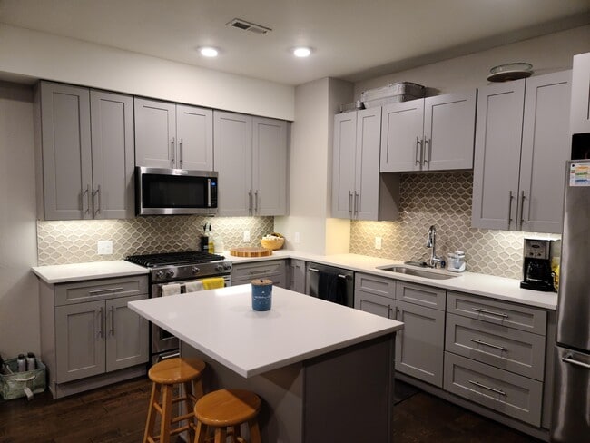 Photo - 1363 Knox Ct