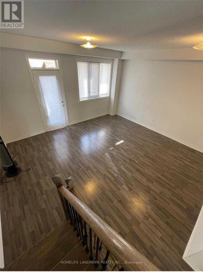 Photo - 167 Roy Grv Wy