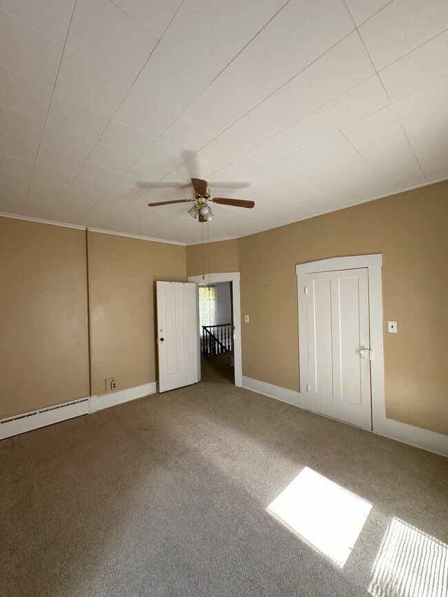 Photo - 500 Melmore St