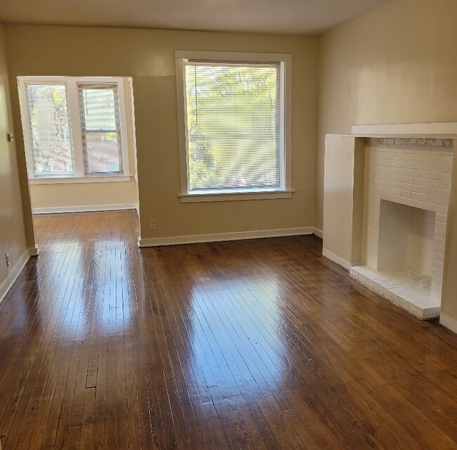 Photo - 6725 S Clyde Ave Apartamento Unidad 3A