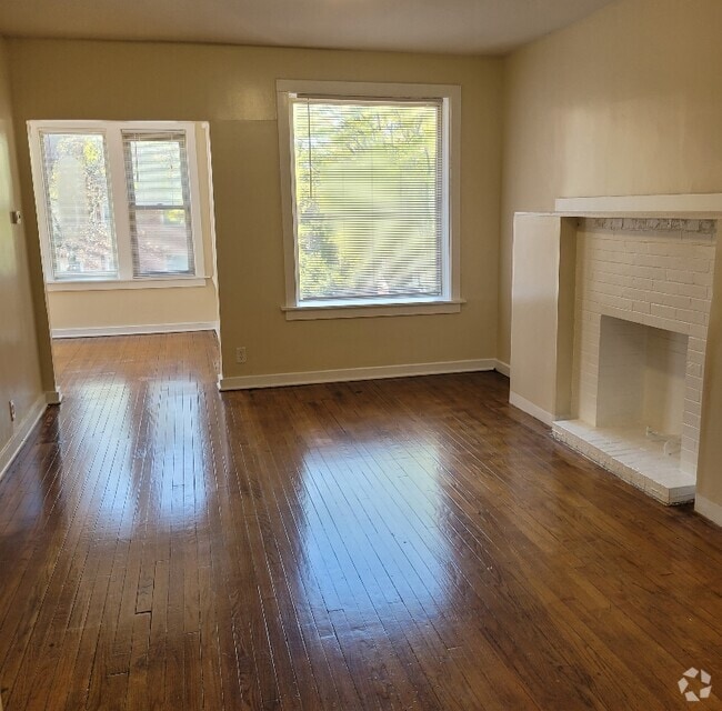 Building Photo - 6725 S Clyde Ave Rental