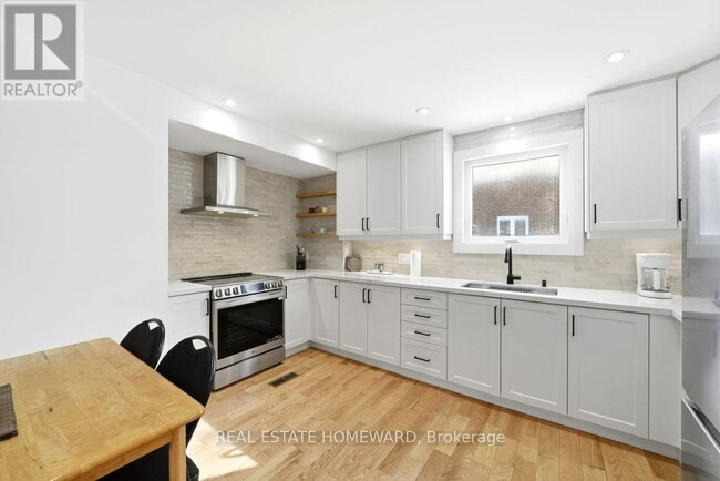 Photo - 170 Harrison Dr