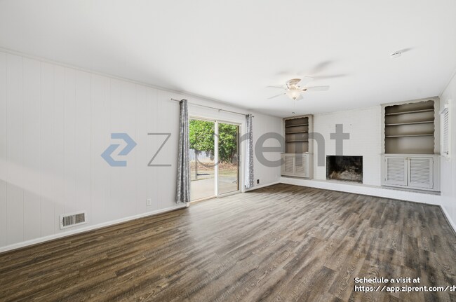 Photo - 1894 Hebron Hills Dr