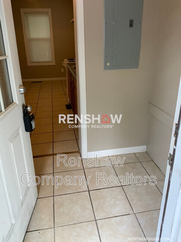 Photo - 116 N Sampson Ave