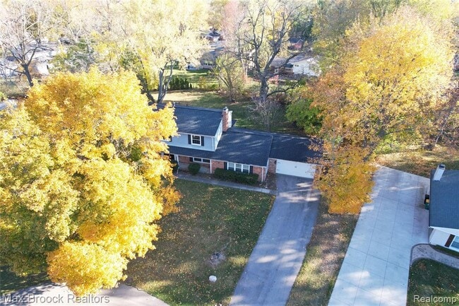 Photo - 30024 Beacontree St
