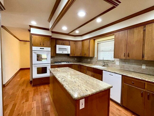 Photo - 111 G St SW