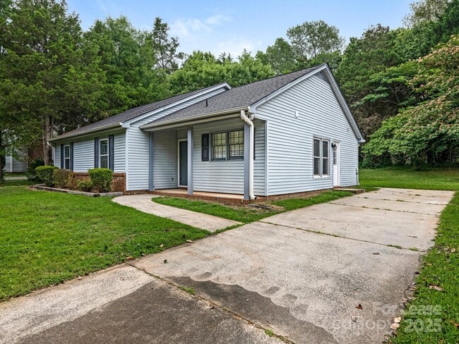 Building Photo - 7609 King Richard Ct Rental