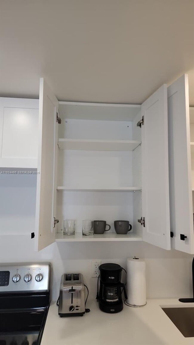 Photo - 2820 SW 13th St Unidad 4