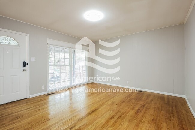 Photo - 8 Lynwood Dr
