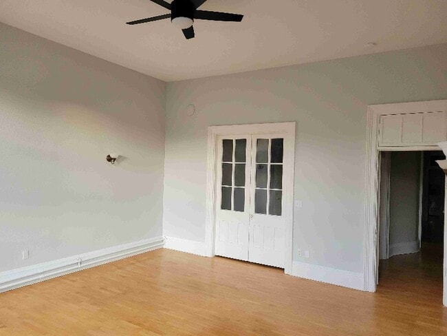 Photo - 219 Watson St