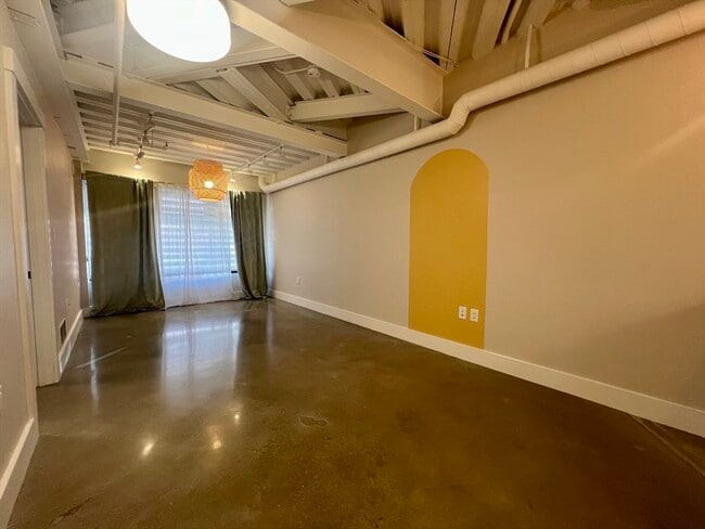 Photo - 305 Webster Ave Unit 105