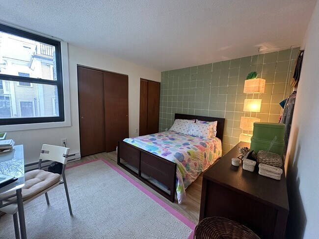 Photo - 35 Trowbridge St Unit 1C