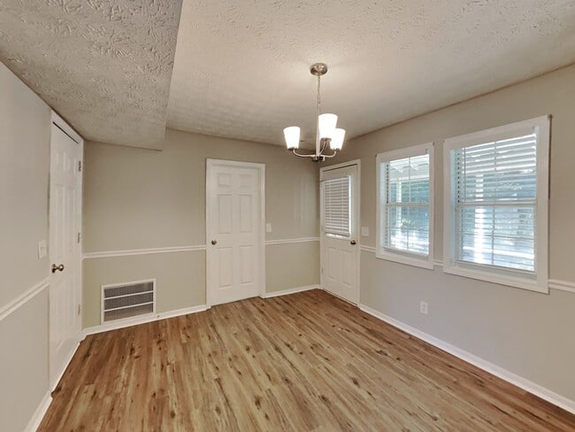 Photo - 3718 Cherokee Overlook Dr