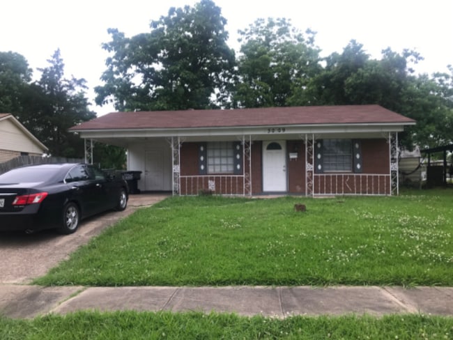 Building Photo - 3009 Gaines St Rental