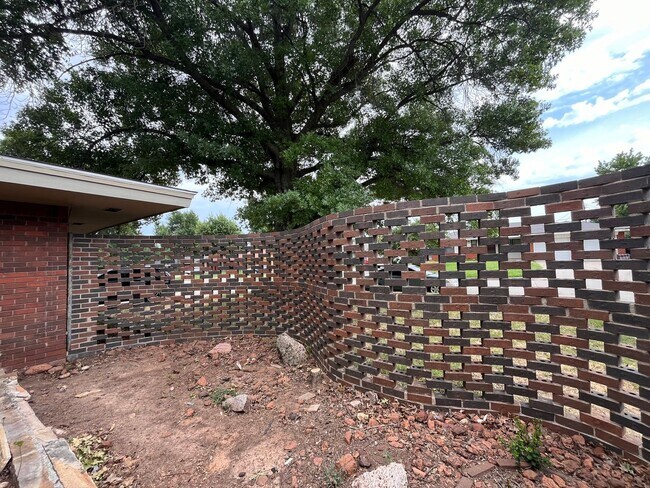 Photo - 3 Bed 1.5 Bath in OKC