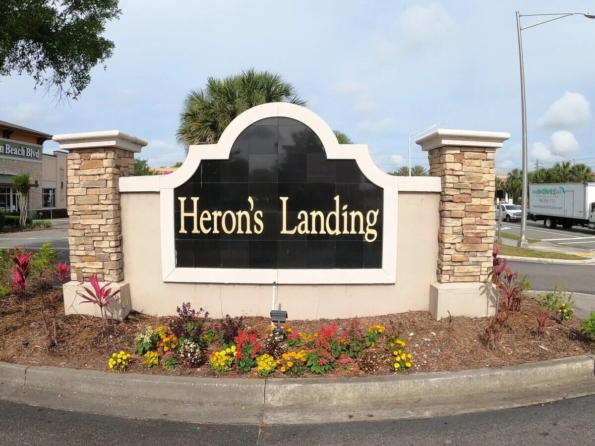 Photo - 13780 Herons Landing Way Unidad 3