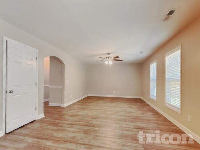 Photo - 1655 Crestlawn Tl