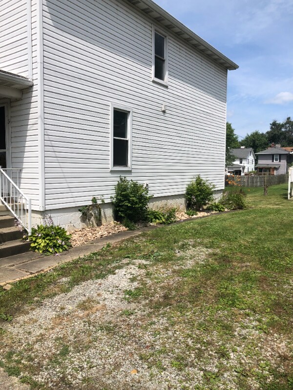 Photo - 13 W Madison St