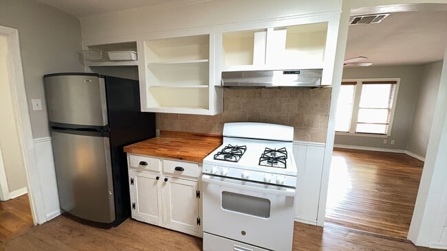 Photo - 1207 Redondo Dr