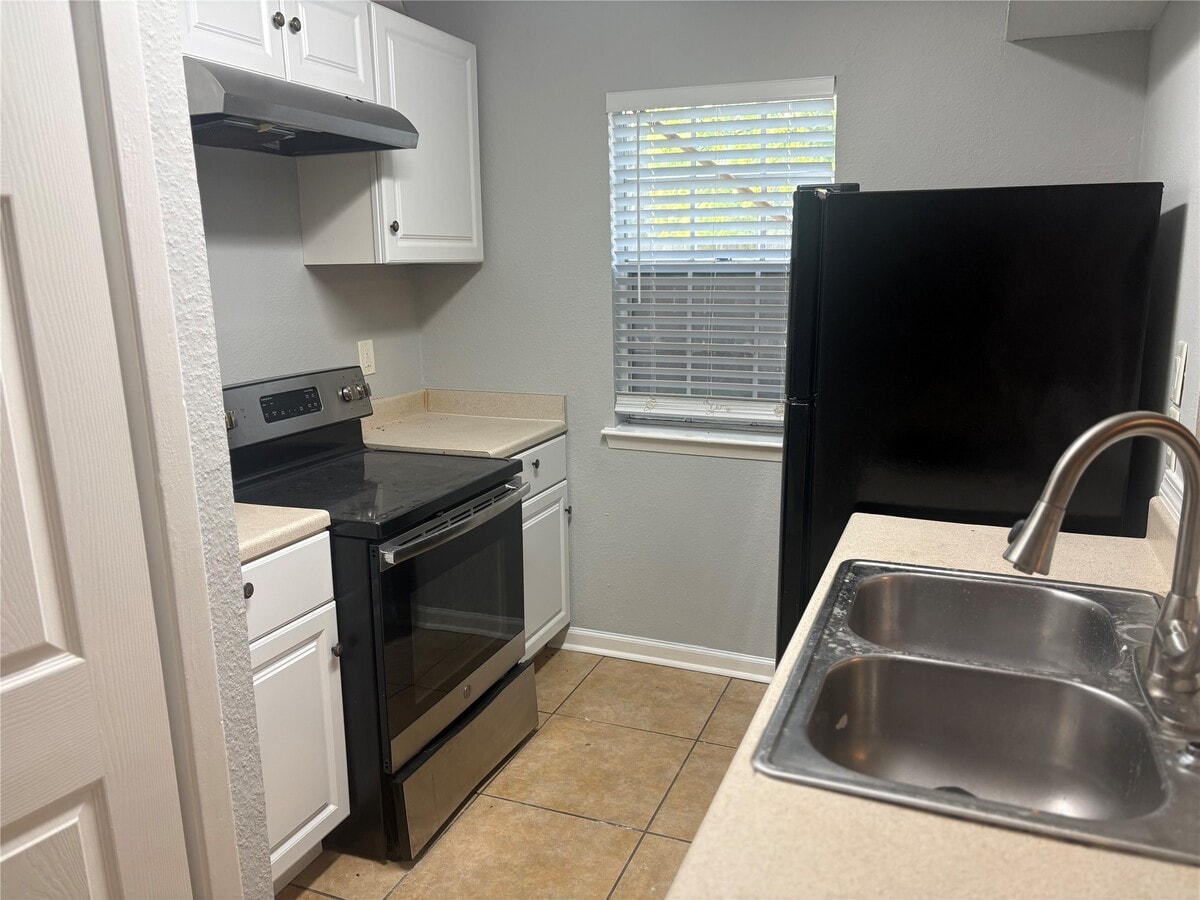 Photo - 5628 Birchmont Dr Unit A