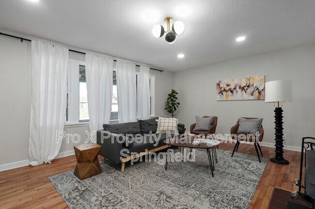Photo - 1140 S Stewart Ave