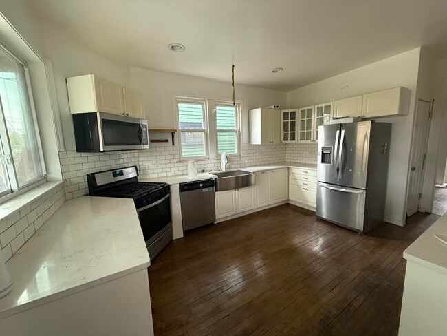 Photo - 3788 Burns Ave