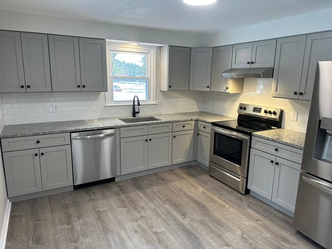 Building Photo - 1444 Stafford Rd Unit A