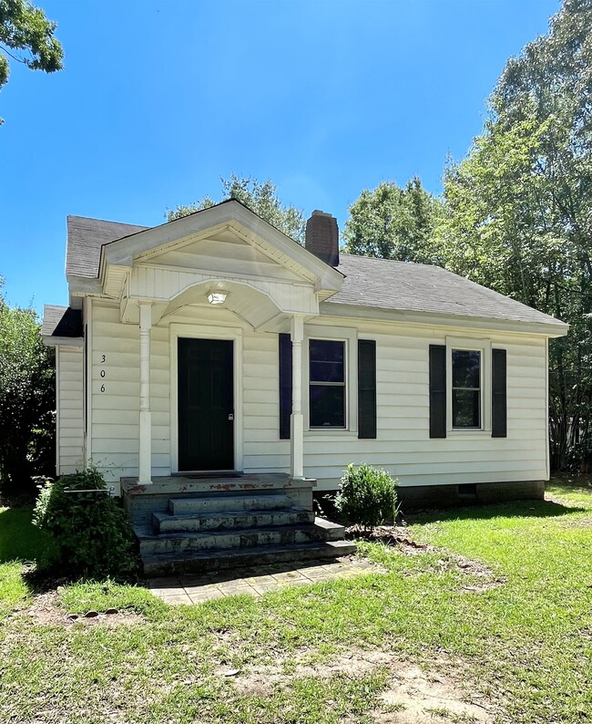 306 Abercrombie Rd