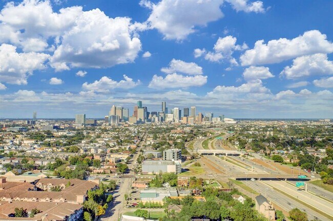 Building Photo - 5925 Almeda Rd Unit 12615 Rental