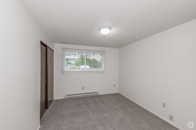 2BR, 1BA - 1,024