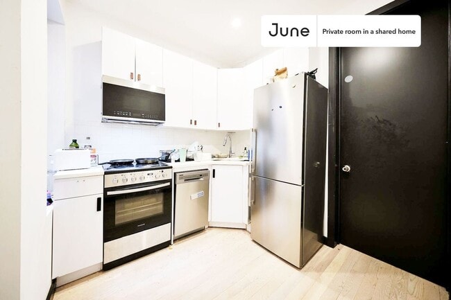 Photo - Room in Shared 3 bed/3 bath home Unidad B