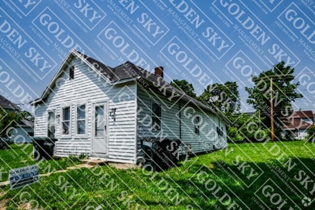 Building Photo - 808 W 1st St Rental