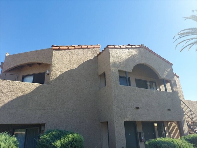 Photo - 1745 E Glenn St