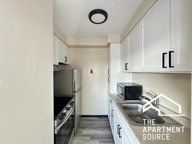 Photo - 1400 Chicago Ave Unit 207