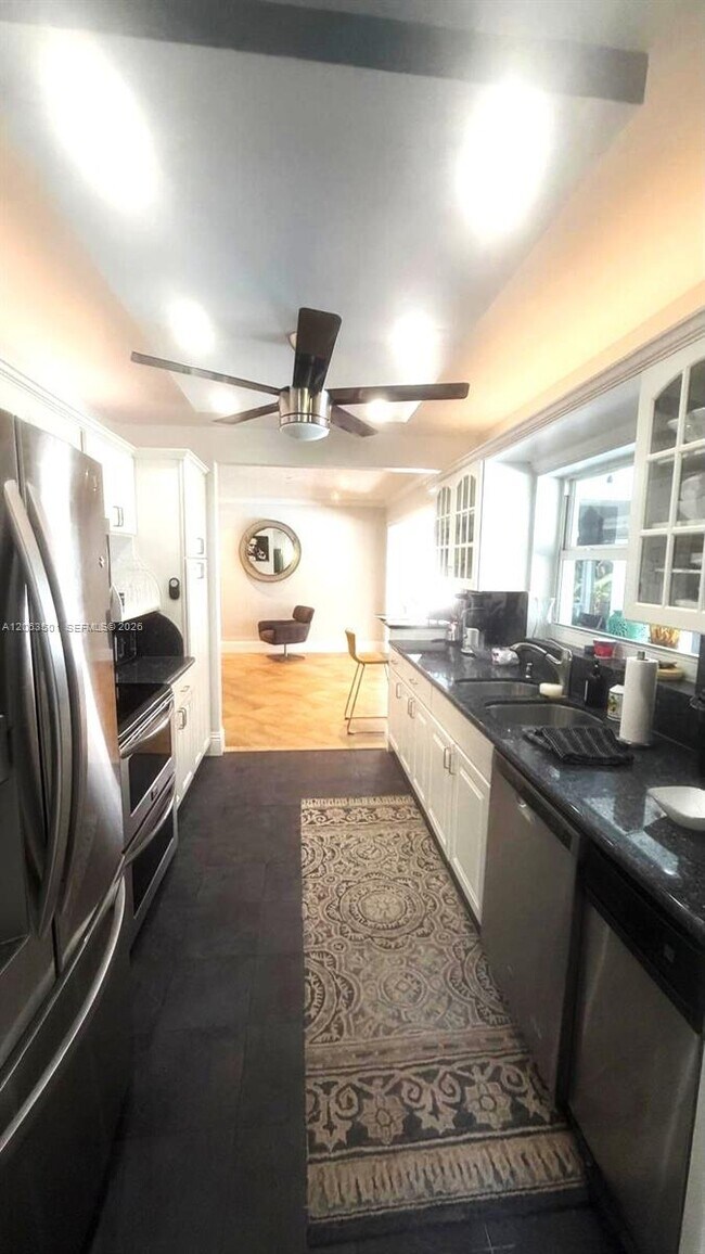 Photo - 1519 Bayview Dr