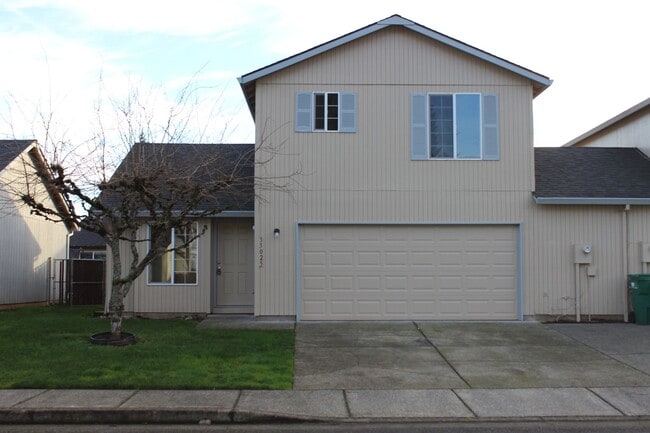 Building Photo - Scappoose townhome