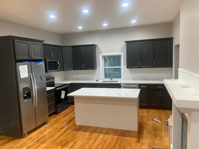 Kitchen - 56 June St Unit 1