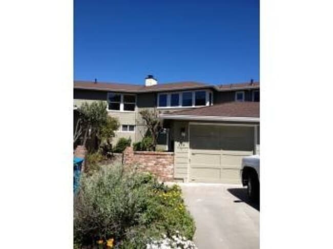Building Photo - 328 Waverley St Unit 328 Waverley Street, #2