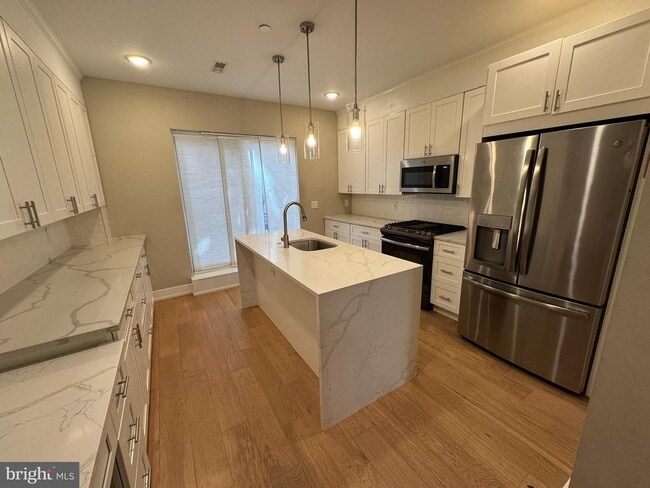 Building Photo - 1325 N Marston St Unit A Rental