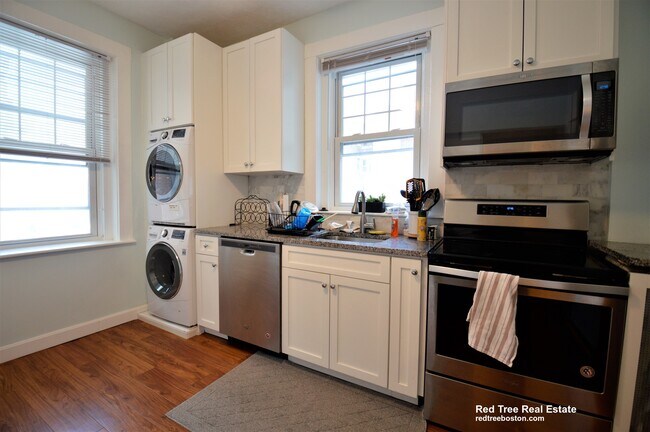 Building Photo - 5 Spofford Rd Unit 11