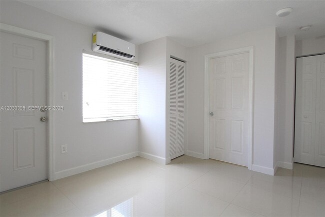 Photo - 7281 SW 9th St Unidad 2