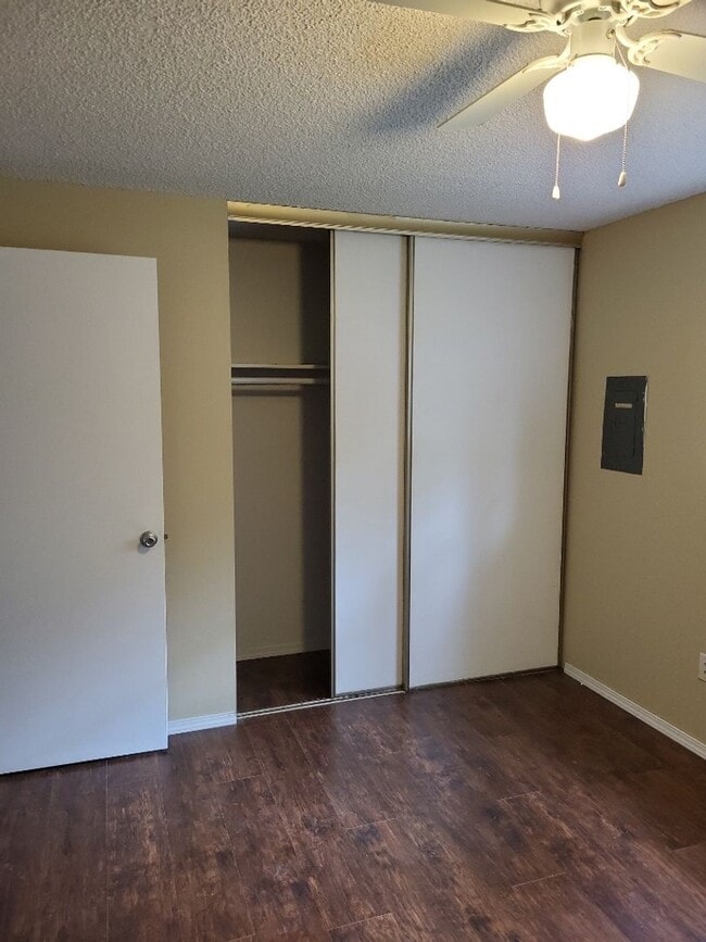 Photo - Charming Two Bedroom  Close to Downtown Vancouver !! Unidad 2815 R