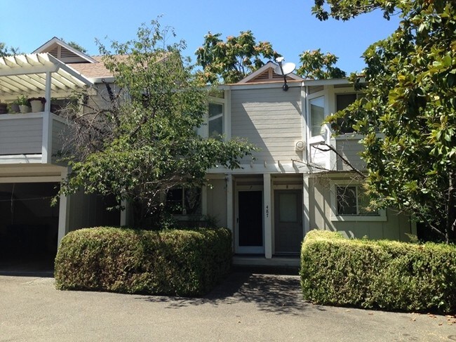 Photo - 487-489 Sonoma Ave